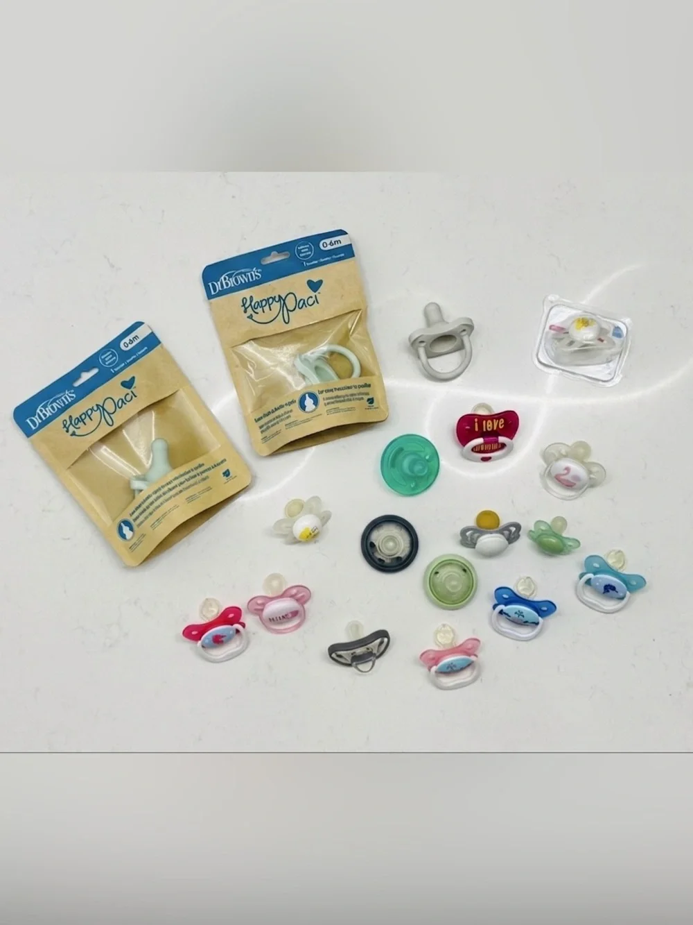 Set of 17 pacifiers used once or never